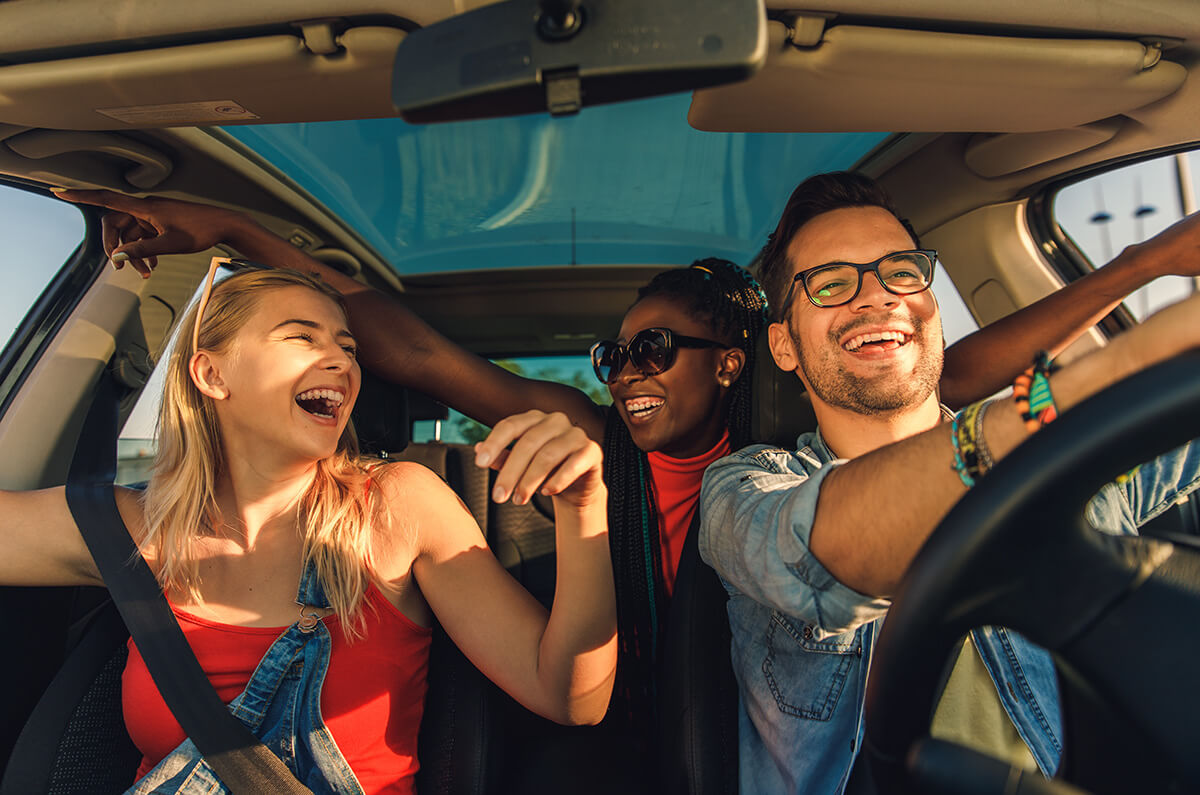 best friends enjoying traveling best friends enjoying traveling