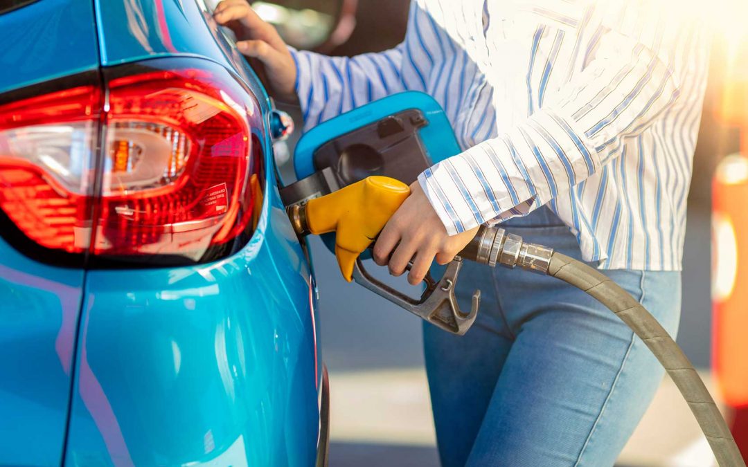 featuredimage-How-to-Save-Money-on-Gas